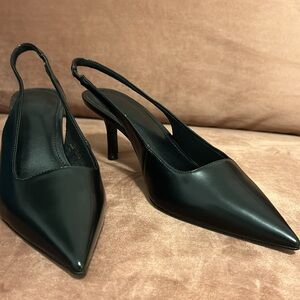 BLACK SLINGBACK KITTEN HEELS, Size 7.5